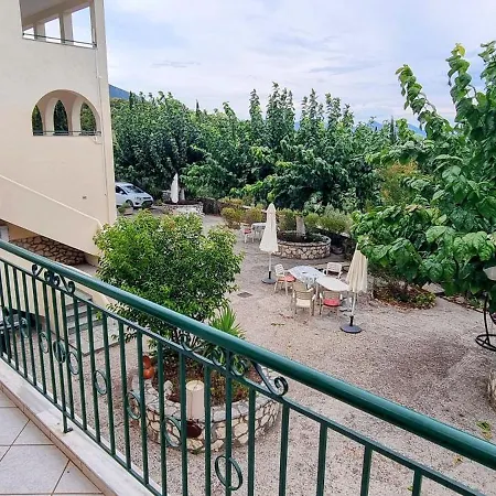 Evgenia Apartment *