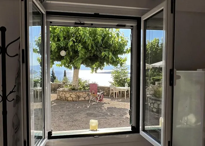 Evgenia * Geni (Lefkada)